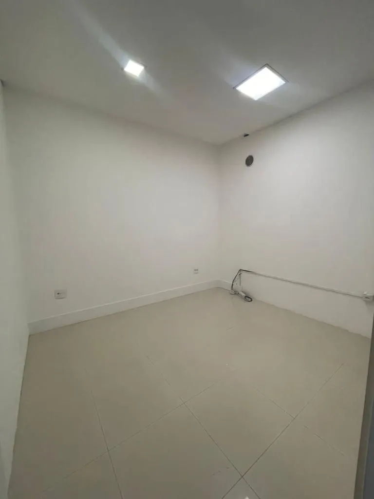 Condomínio Salas Comerciais Ed. Maria Valentina em Centro, Balneário Camboriú, foto 12