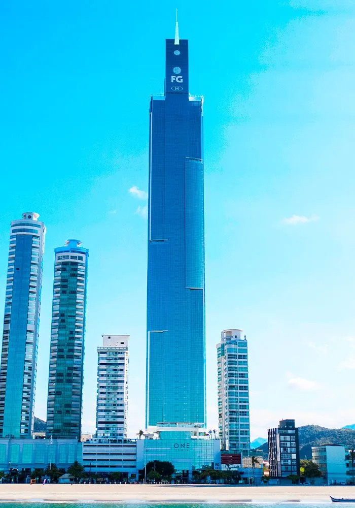 Condomínio One Tower em Barra Sul, Balneário Camboriú, foto 1
