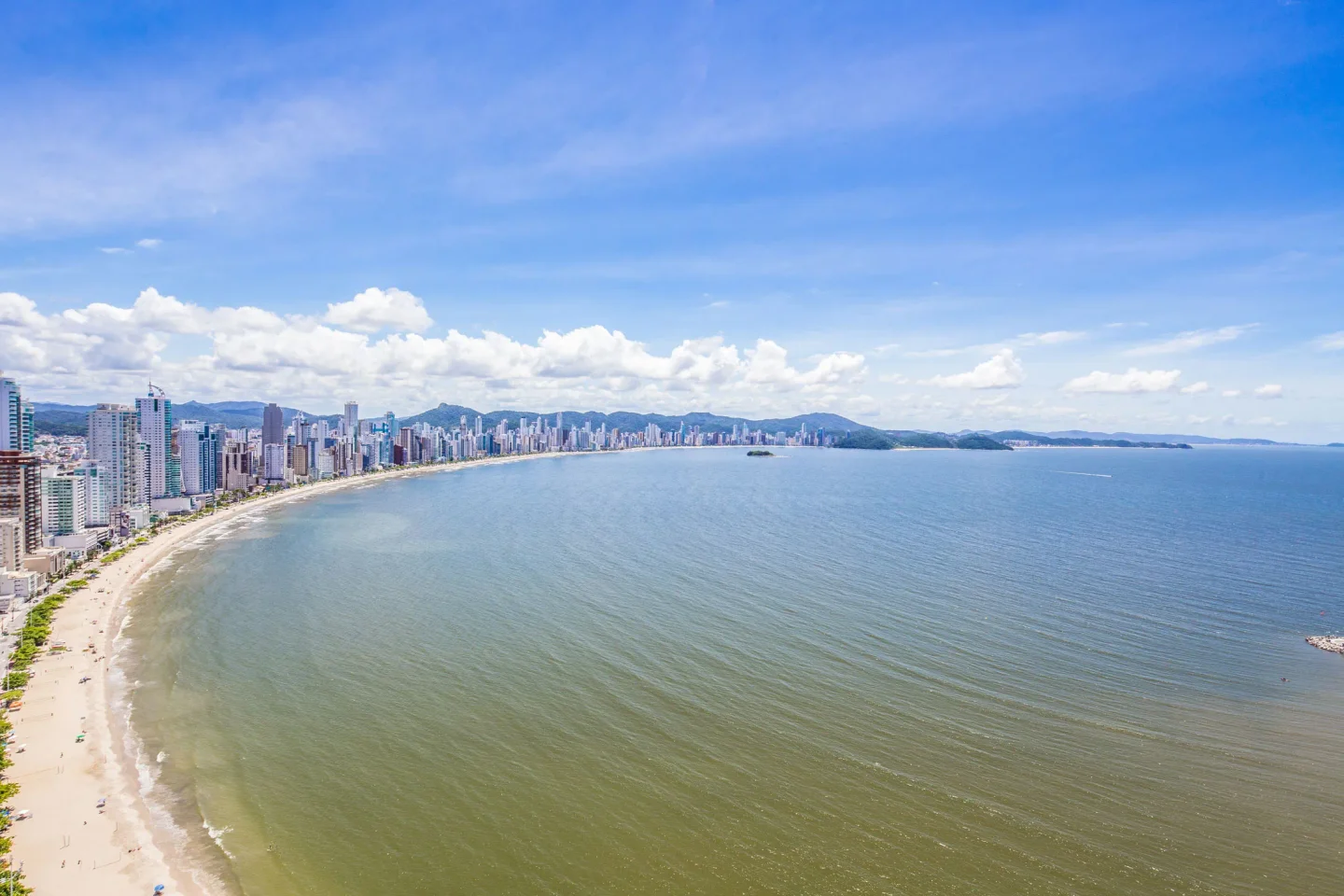 Condomínio Ibiza Towers em Centro, Balneário Camboriú, foto 3
