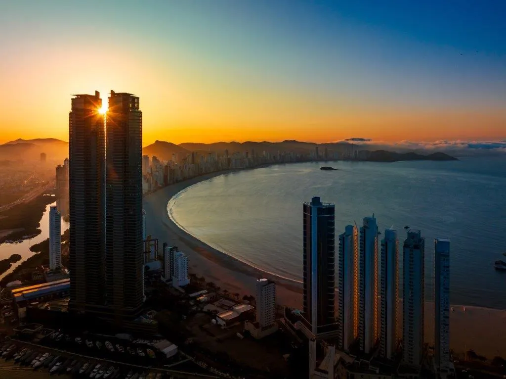 Condomínio Yachthouse em Centro, Balneário Camboriú, foto 8