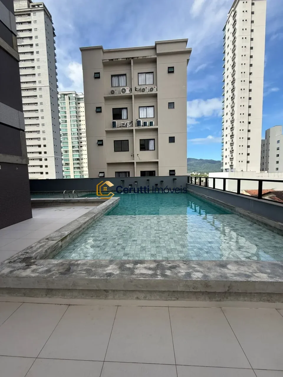 Apartamentos 03 Dorm. 3 quartos à venda em Meia Praia, Itapema/SC, foto 3