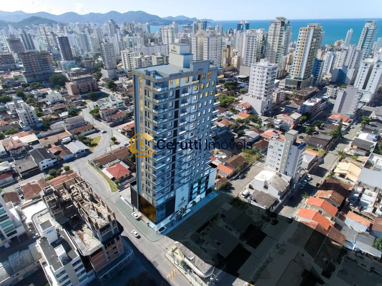 Apartamentos 03 Dorm. 3 quartos à venda em Meia Praia, Itapema/SC, foto 4