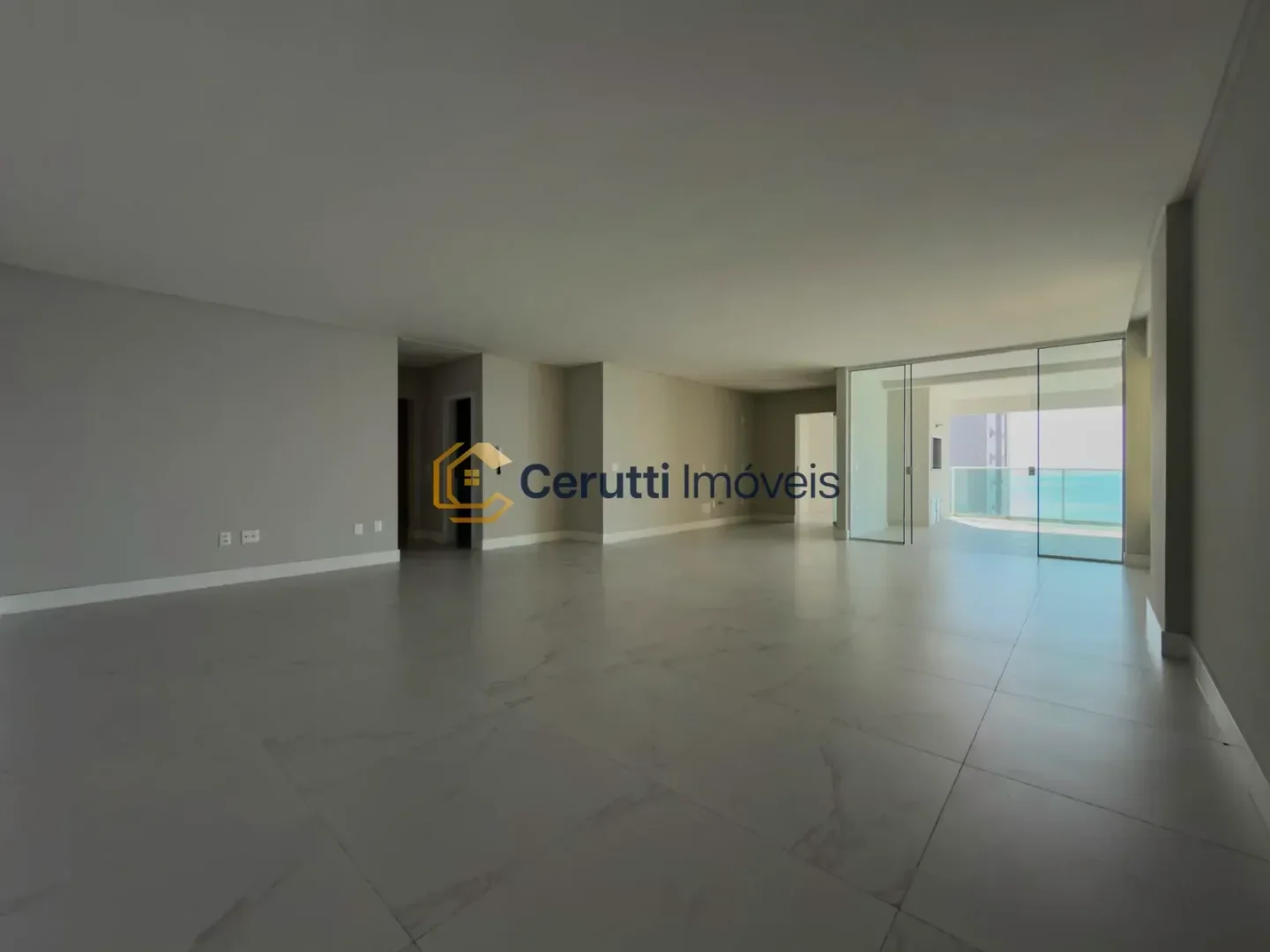 Apartamentos 04 Dorm. 4 quartos à venda em MEIA PRAIA, Itapema/SC, foto 2