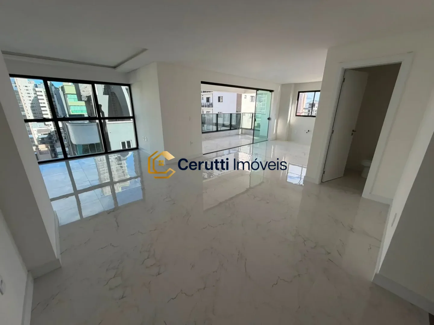 Apartamentos 04 Dorm. 4 quartos à venda em Meia Praia, Itapema/SC, foto 5