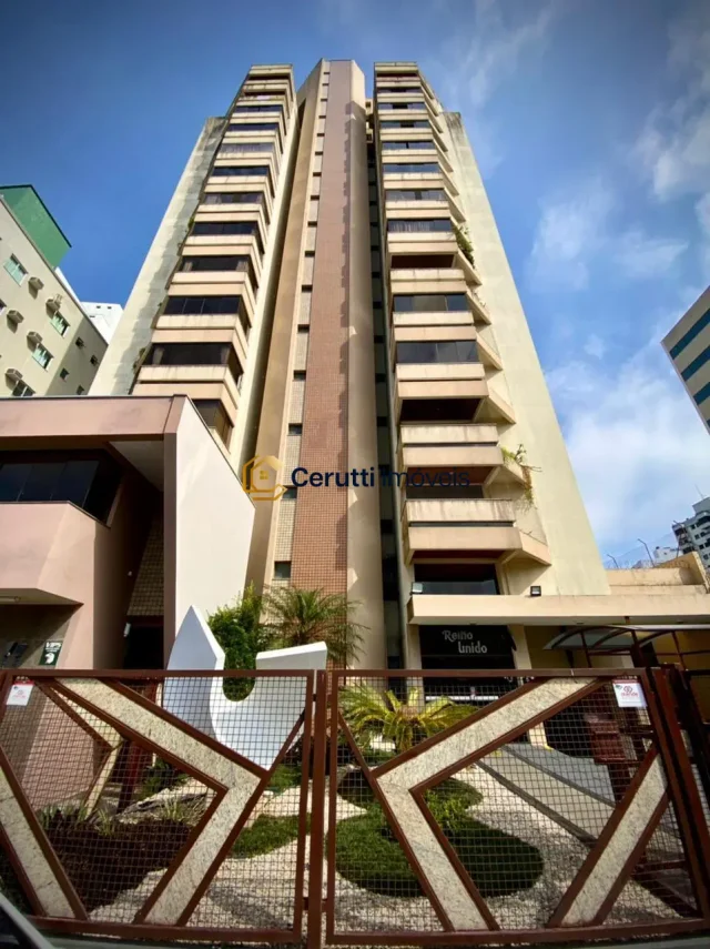 COBERTURA 6 QUARTOS - EDIF. RESIDENCIAL REINO UNIDO - CENTRO, ITAJAÍ em Centro, Itajaí