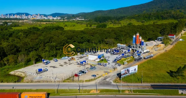 TERRENO BR 101 em Alto Perequê, Porto Belo