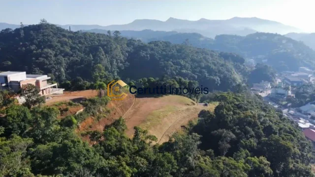 TERRENO NO TOPO DO MORRO 6085M - SÃO PEDRO em São Pedro, Brusque
