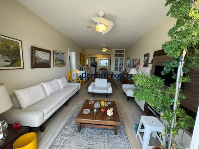 FRENTE MAR - 1 SUITE + 2 DORM - BALNEARIO CAMBORIU
