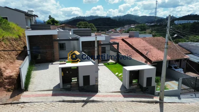 CASA 3 QUARTOS - AGUAS CLARAS - BRUSQUE em Águas Claras, Brusque