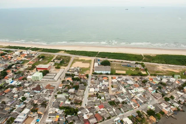 Capa do artigo: Navegantes: Guia Completo para Morar e Investir no Litoral
